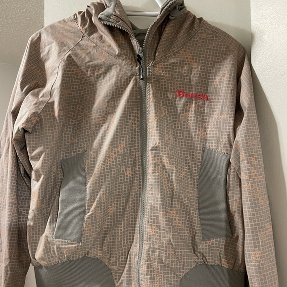 Bench Spring Rain Jacket - Picture 3 of 4